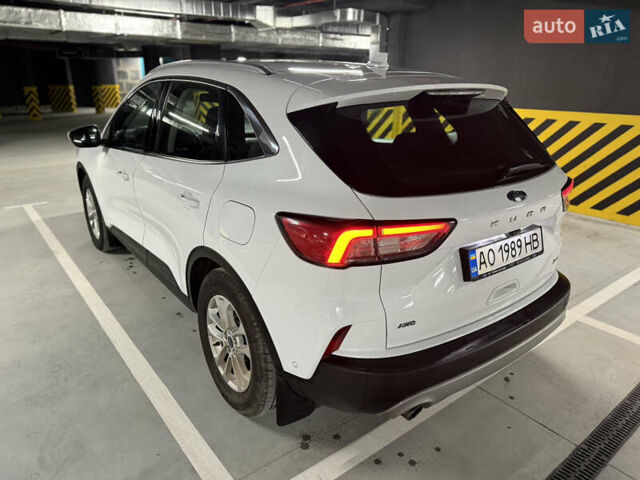 Белый Форд Куга, объемом двигателя 2 л и пробегом 60 тыс. км за 26000 $, фото 6 на Automoto.ua