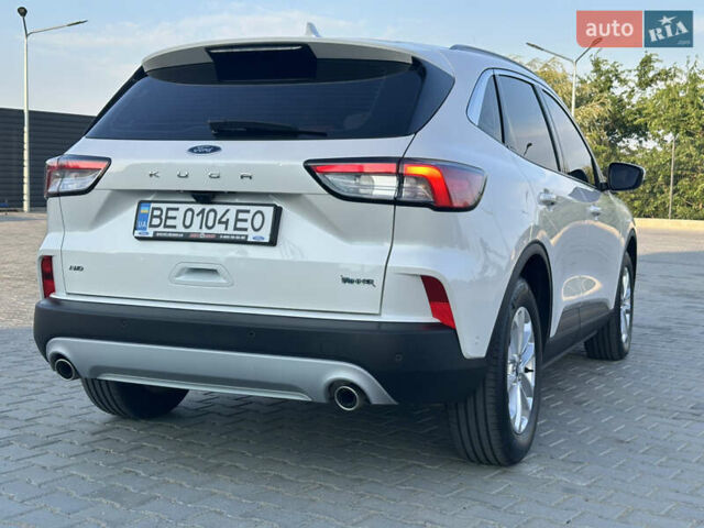Білий Форд Куга, об'ємом двигуна 2 л та пробігом 66 тис. км за 26800 $, фото 22 на Automoto.ua