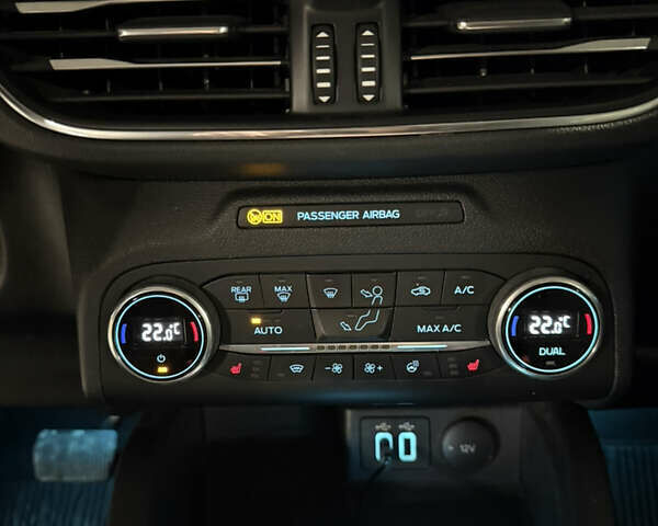 Белый Форд Куга, объемом двигателя 2 л и пробегом 60 тыс. км за 26000 $, фото 15 на Automoto.ua