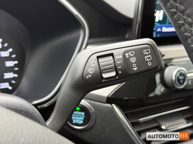 Белый Форд Куга, объемом двигателя 2 л и пробегом 94 тыс. км за 24300 $, фото 2 на Automoto.ua