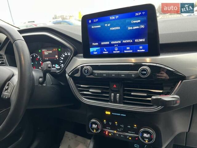 Белый Форд Куга, объемом двигателя 2 л и пробегом 91 тыс. км за 23800 $, фото 32 на Automoto.ua