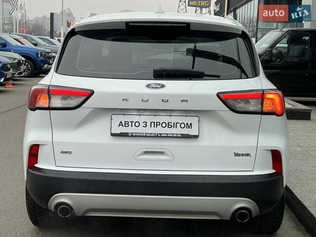 Белый Форд Куга, объемом двигателя 2 л и пробегом 91 тыс. км за 23800 $, фото 5 на Automoto.ua