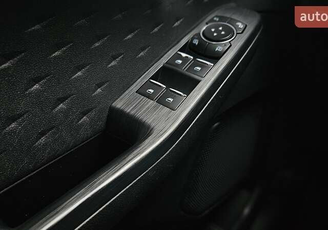 Білий Форд Куга, об'ємом двигуна 2 л та пробігом 209 тис. км за 20300 $, фото 37 на Automoto.ua