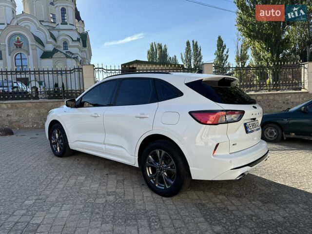 Белый Форд Куга, объемом двигателя 1.5 л и пробегом 53 тыс. км за 24999 $, фото 11 на Automoto.ua