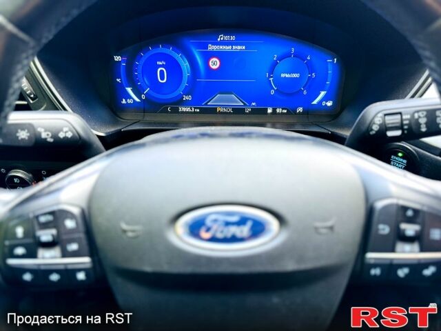 Белый Форд Куга, объемом двигателя 2 л и пробегом 37 тыс. км за 23500 $, фото 11 на Automoto.ua