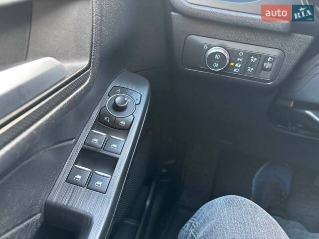 Белый Форд Куга, объемом двигателя 1.5 л и пробегом 31 тыс. км за 24200 $, фото 21 на Automoto.ua