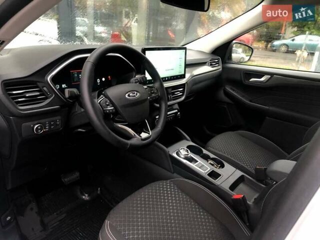 Белый Форд Куга, объемом двигателя 1.5 л и пробегом 6 тыс. км за 25500 $, фото 11 на Automoto.ua