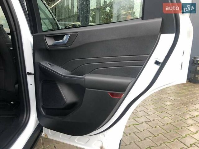 Белый Форд Куга, объемом двигателя 1.5 л и пробегом 6 тыс. км за 25500 $, фото 17 на Automoto.ua