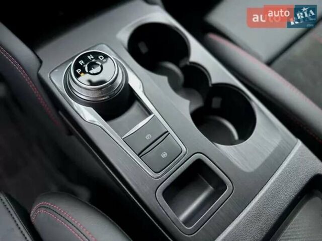 Белый Форд Куга, объемом двигателя 1.5 л и пробегом 22 тыс. км за 35000 $, фото 3 на Automoto.ua