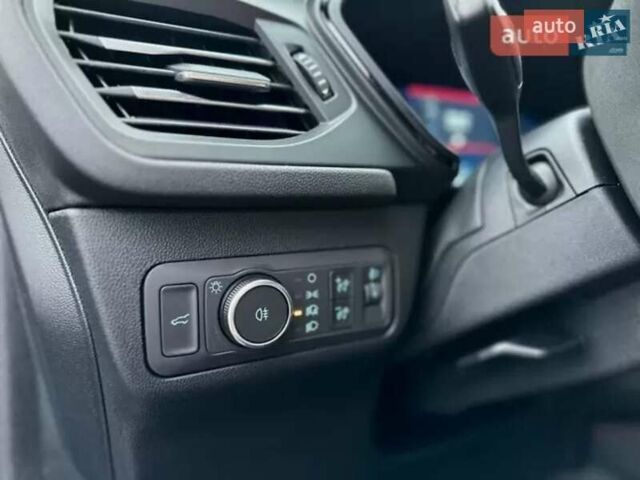 Белый Форд Куга, объемом двигателя 1.5 л и пробегом 22 тыс. км за 35000 $, фото 2 на Automoto.ua