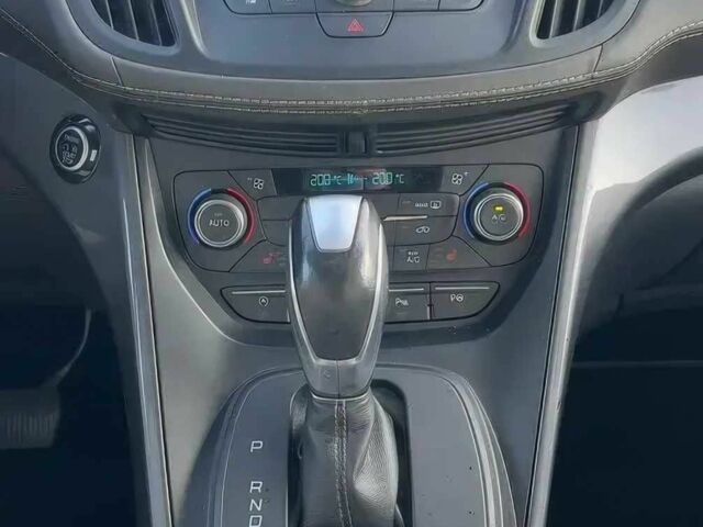 Бежевий Форд Куга, об'ємом двигуна 2 л та пробігом 58 тис. км за 6500 $, фото 8 на Automoto.ua