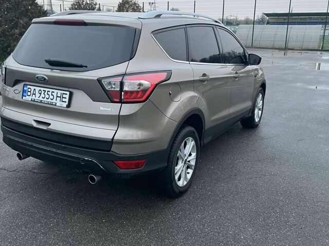 Бежевый Форд Куга, объемом двигателя 1.5 л и пробегом 137 тыс. км за 18000 $, фото 5 на Automoto.ua