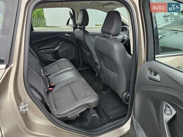 Бежевий Форд Куга, об'ємом двигуна 1.5 л та пробігом 142 тис. км за 18200 $, фото 13 на Automoto.ua