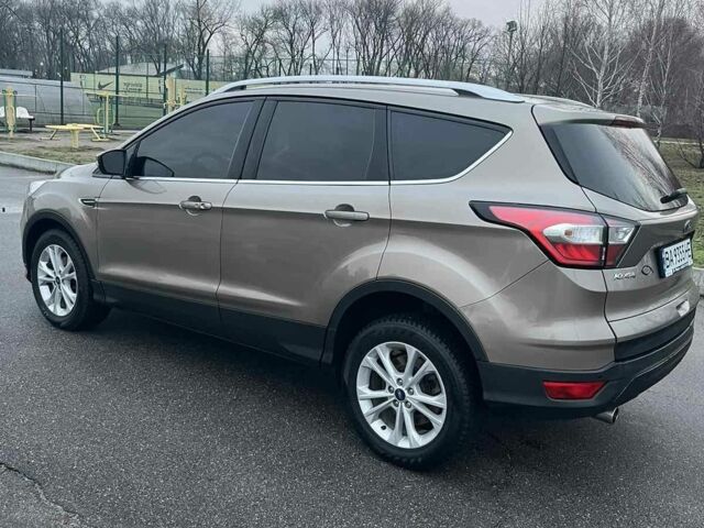 Бежевый Форд Куга, объемом двигателя 1.5 л и пробегом 137 тыс. км за 18000 $, фото 2 на Automoto.ua