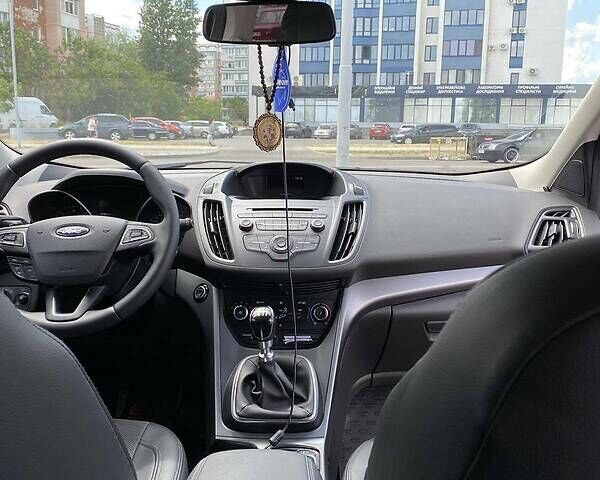 Бежевый Форд Куга, объемом двигателя 1.5 л и пробегом 72 тыс. км за 20300 $, фото 7 на Automoto.ua