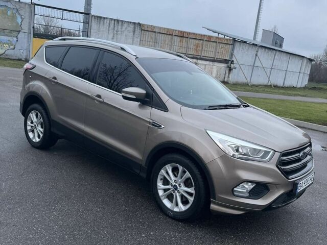 Бежевый Форд Куга, объемом двигателя 1.5 л и пробегом 137 тыс. км за 18000 $, фото 6 на Automoto.ua