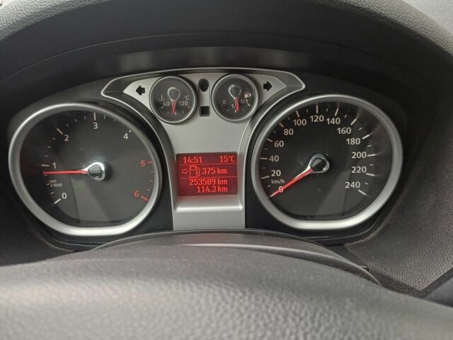 Черный Форд Куга, объемом двигателя 2 л и пробегом 259 тыс. км за 10600 $, фото 14 на Automoto.ua