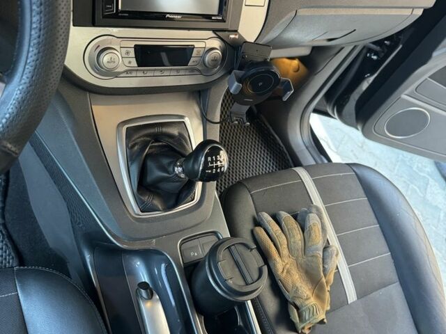 Чорний Форд Куга, об'ємом двигуна 2 л та пробігом 225 тис. км за 11000 $, фото 8 на Automoto.ua