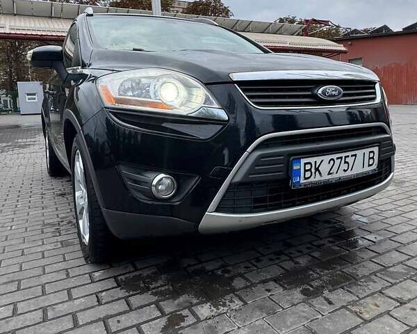 Черный Форд Куга, объемом двигателя 2 л и пробегом 406 тыс. км за 9900 $, фото 2 на Automoto.ua
