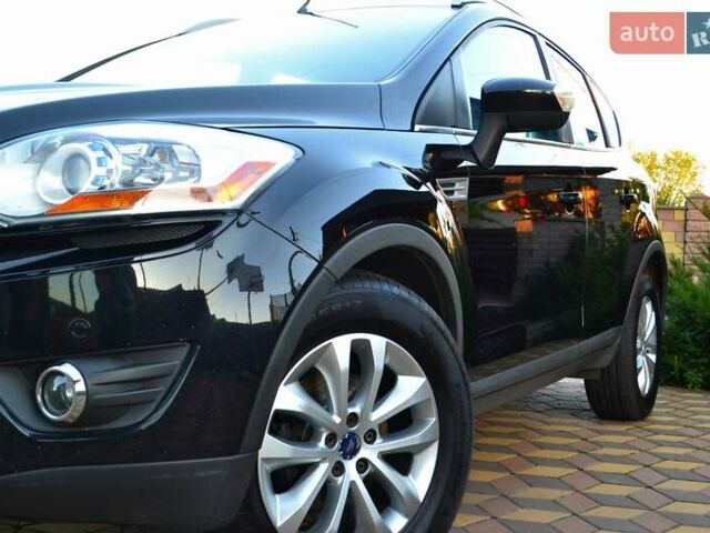 Черный Форд Куга, объемом двигателя 2 л и пробегом 228 тыс. км за 10450 $, фото 16 на Automoto.ua