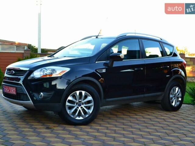 Черный Форд Куга, объемом двигателя 2 л и пробегом 228 тыс. км за 10450 $, фото 12 на Automoto.ua