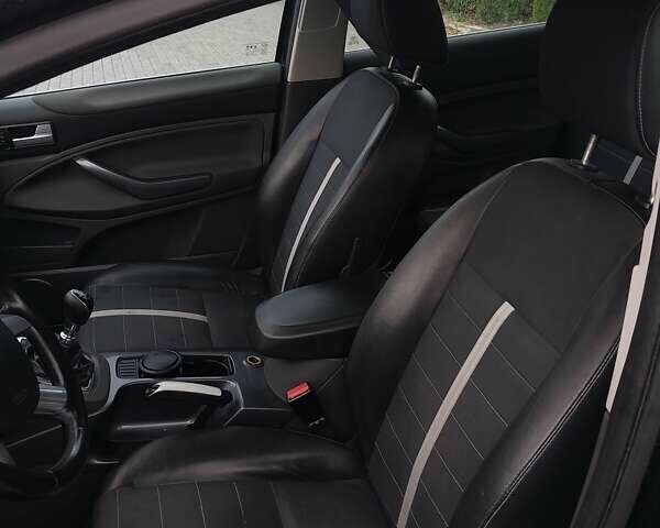 Форд Куга 2009 в Березно на Automoto.ua Черный Форд Куга, объемом двигателя 2 л и пробегом 219 тыс. км за 9800 $, фото 6 на Automoto.ua