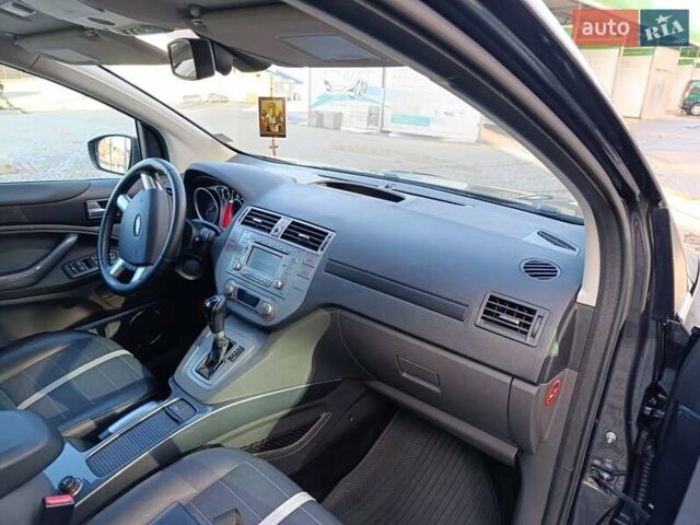 Черный Форд Куга, объемом двигателя 2 л и пробегом 280 тыс. км за 10300 $, фото 6 на Automoto.ua