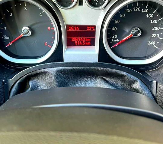 Форд Куга 2010 в Киеве на Automoto.ua Черный Форд Куга, объемом двигателя 2 л и пробегом 204 тыс. км за 10300 $, фото 6 на Automoto.ua