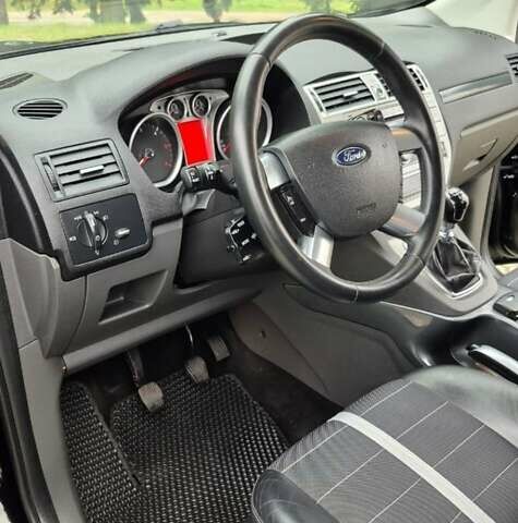 Черный Форд Куга, объемом двигателя 2 л и пробегом 329 тыс. км за 10200 $, фото 7 на Automoto.ua