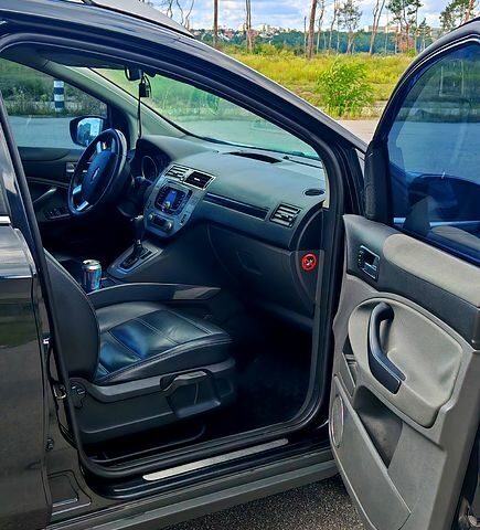 Черный Форд Куга, объемом двигателя 2.5 л и пробегом 223 тыс. км за 10700 $, фото 6 на Automoto.ua