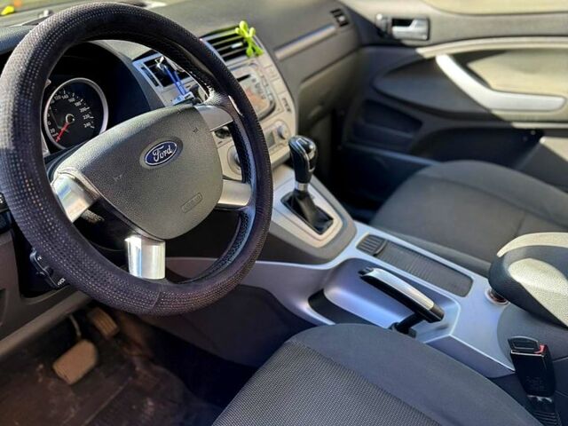 Чорний Форд Куга, об'ємом двигуна 2 л та пробігом 234 тис. км за 8700 $, фото 1 на Automoto.ua