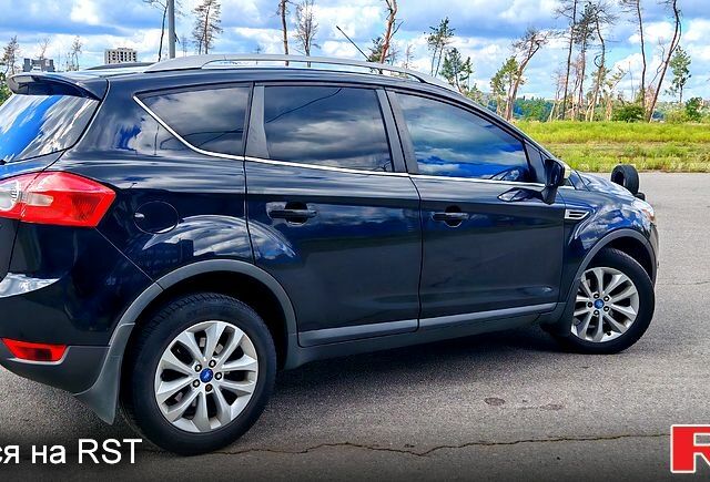 Черный Форд Куга, объемом двигателя 2.5 л и пробегом 223 тыс. км за 10700 $, фото 3 на Automoto.ua