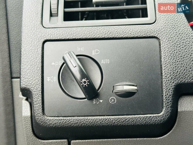 Чорний Форд Куга, об'ємом двигуна 2.52 л та пробігом 225 тис. км за 8900 $, фото 32 на Automoto.ua