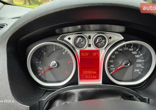 Черный Форд Куга, объемом двигателя 2 л и пробегом 329 тыс. км за 10200 $, фото 14 на Automoto.ua