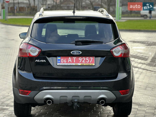 Черный Форд Куга, объемом двигателя 2 л и пробегом 234 тыс. км за 9900 $, фото 5 на Automoto.ua