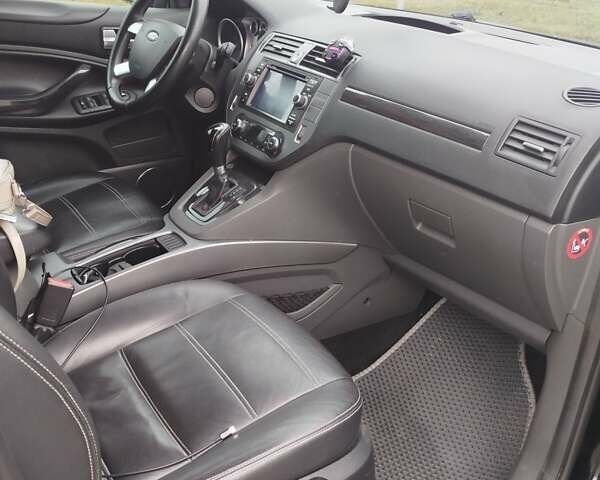 Черный Форд Куга, объемом двигателя 2.5 л и пробегом 180 тыс. км за 10200 $, фото 5 на Automoto.ua