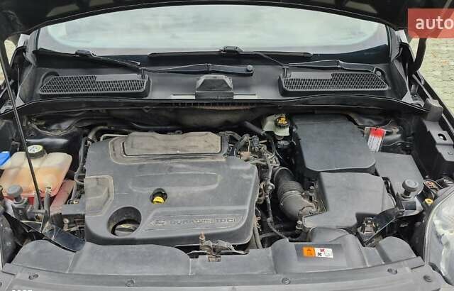 Черный Форд Куга, объемом двигателя 2 л и пробегом 329 тыс. км за 10200 $, фото 11 на Automoto.ua