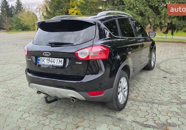 Черный Форд Куга, объемом двигателя 2 л и пробегом 329 тыс. км за 10200 $, фото 12 на Automoto.ua