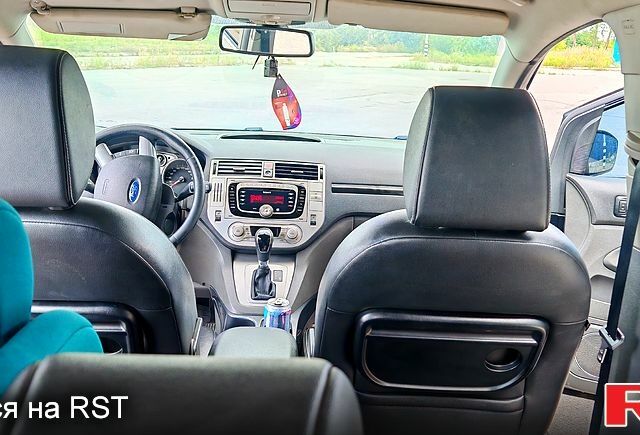 Черный Форд Куга, объемом двигателя 2.5 л и пробегом 223 тыс. км за 10700 $, фото 1 на Automoto.ua