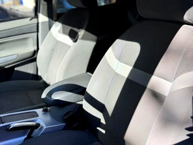 Чорний Форд Куга, об'ємом двигуна 2 л та пробігом 234 тис. км за 8700 $, фото 2 на Automoto.ua