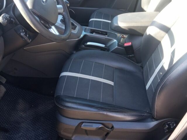 Чорний Форд Куга, об'ємом двигуна 2 л та пробігом 245 тис. км за 10400 $, фото 5 на Automoto.ua