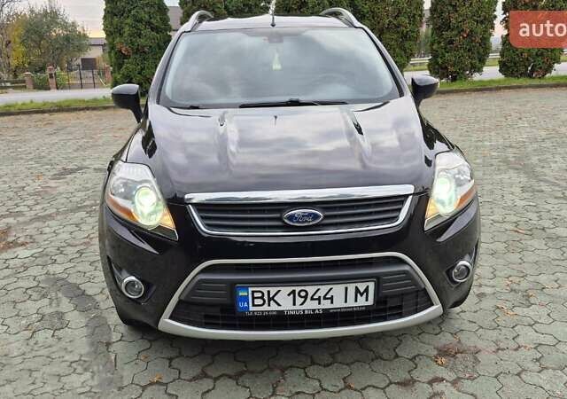 Черный Форд Куга, объемом двигателя 2 л и пробегом 329 тыс. км за 10200 $, фото 4 на Automoto.ua