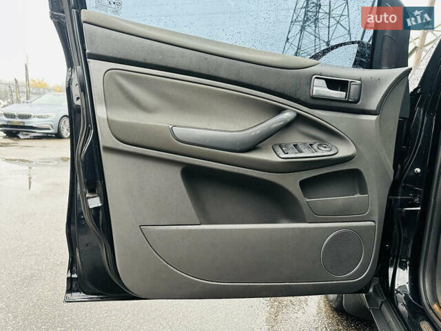 Чорний Форд Куга, об'ємом двигуна 2.52 л та пробігом 225 тис. км за 8900 $, фото 13 на Automoto.ua