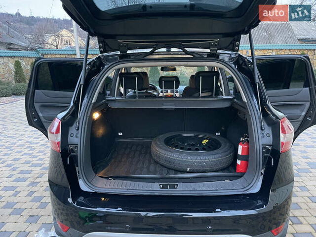 Черный Форд Куга, объемом двигателя 2.5 л и пробегом 216 тыс. км за 10500 $, фото 50 на Automoto.ua