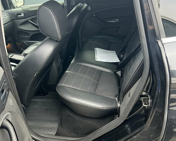 Чорний Форд Куга, об'ємом двигуна 2 л та пробігом 206 тис. км за 12300 $, фото 8 на Automoto.ua