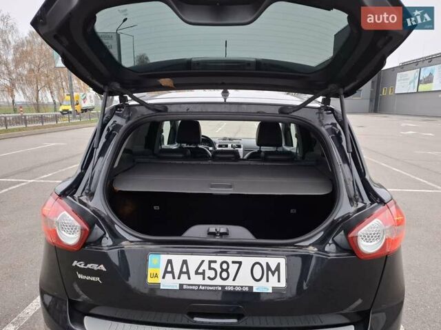 Чорний Форд Куга, об'ємом двигуна 2 л та пробігом 128 тис. км за 12999 $, фото 42 на Automoto.ua