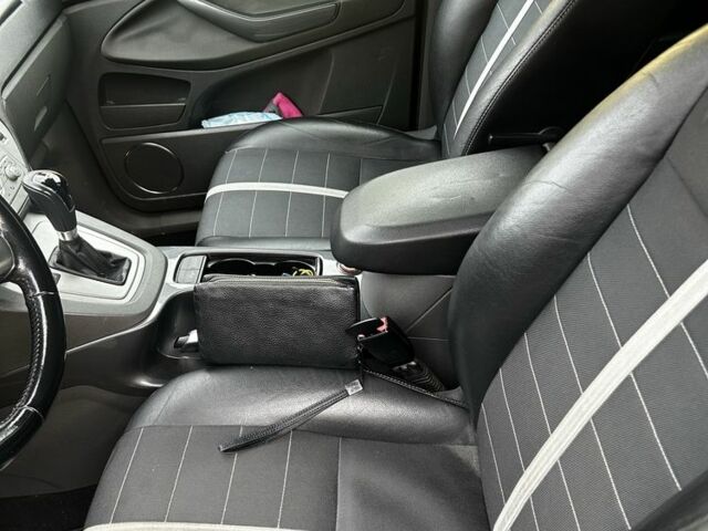 Чорний Форд Куга, об'ємом двигуна 2 л та пробігом 250 тис. км за 9850 $, фото 5 на Automoto.ua