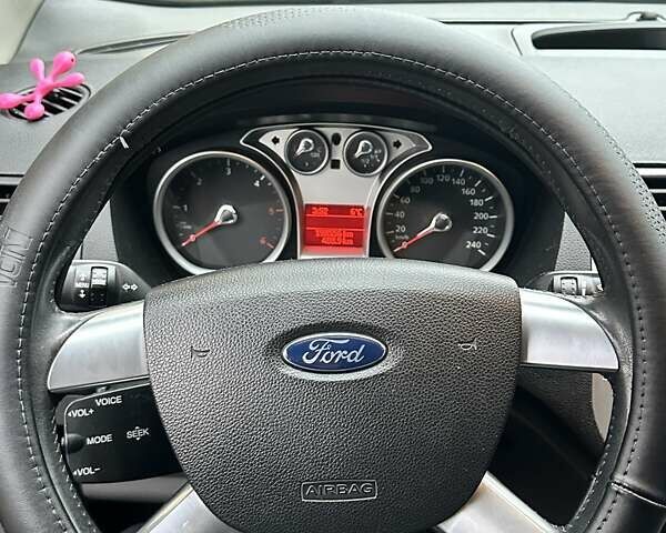 Чорний Форд Куга, об'ємом двигуна 2 л та пробігом 198 тис. км за 12500 $, фото 2 на Automoto.ua