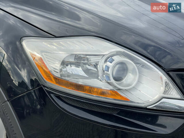 Черный Форд Куга, объемом двигателя 2 л и пробегом 224 тыс. км за 11300 $, фото 11 на Automoto.ua