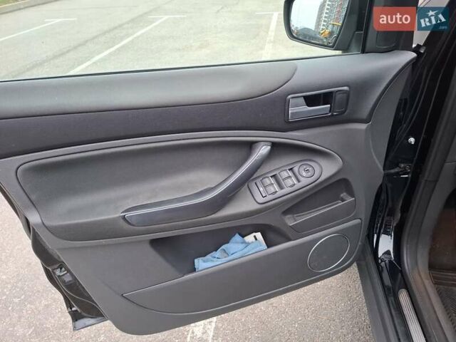 Чорний Форд Куга, об'ємом двигуна 2 л та пробігом 128 тис. км за 12999 $, фото 37 на Automoto.ua